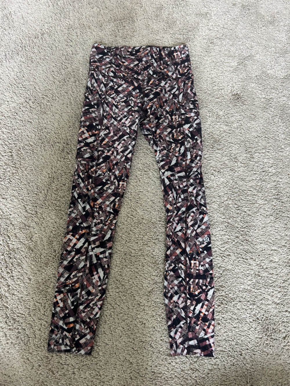 Lululemon Patterned Athletic Leggings in Black, Pink & White